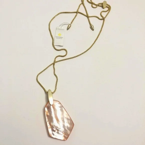NWT KENDRA SCOTT CAM NECKLACE GOLD Peach - Picture 4 of 5